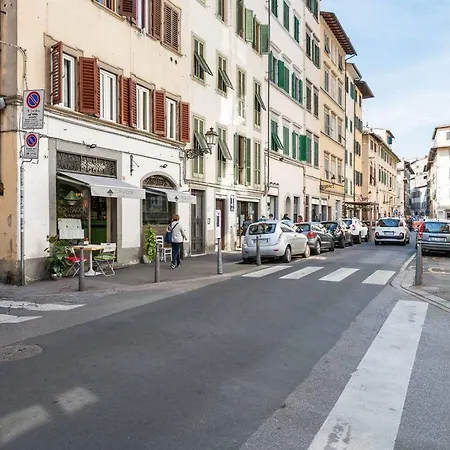 Lägenhet Guesthost - Cozy Gem In Santa Croce Florens