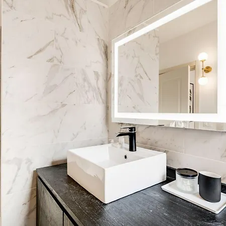 Guesthost - Cozy Gem In Santa Croce