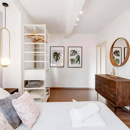 Guesthost - Cozy Gem In Santa Croce *