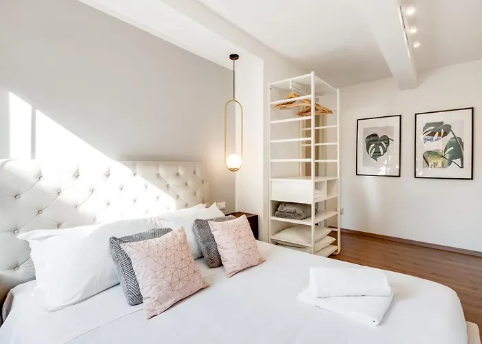 Guesthost - Cozy Gem In Santa Croce