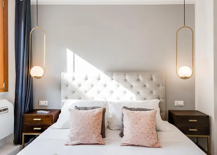 Guesthost - Cozy Gem In Santa Croce *