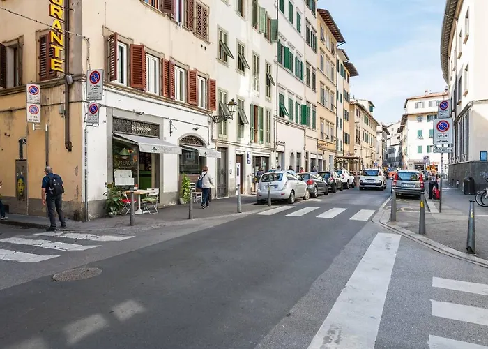 Guesthost - Cozy Gem In Santa Croce *