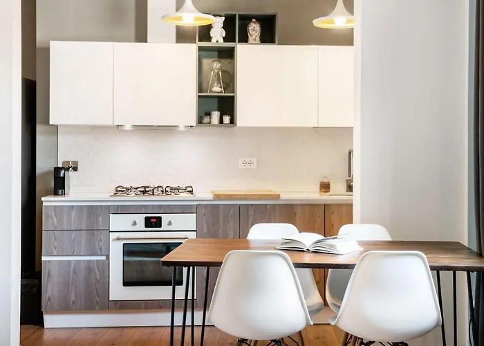 Guesthost - Cozy Gem In Santa Croce Florenz